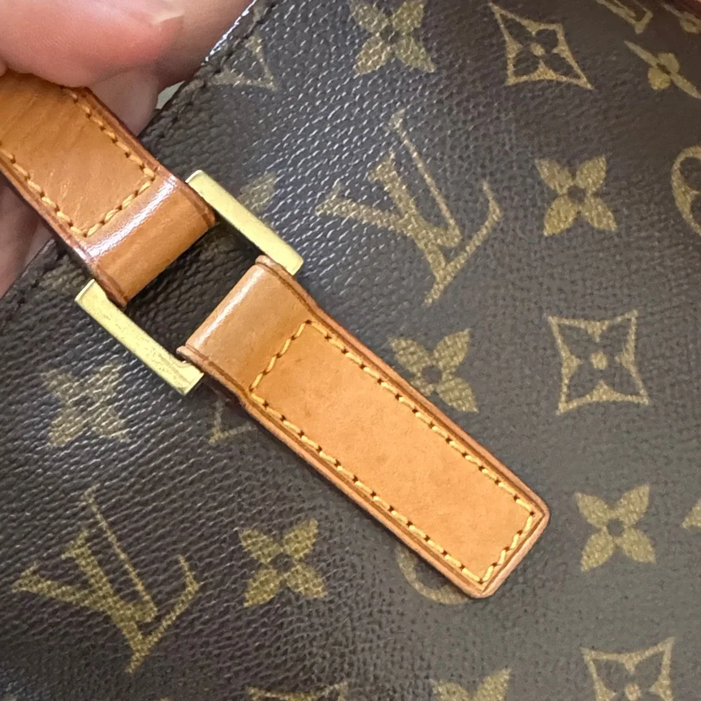 👜 Louis Vuitton Cabas Mezzo (Monogram Tote)